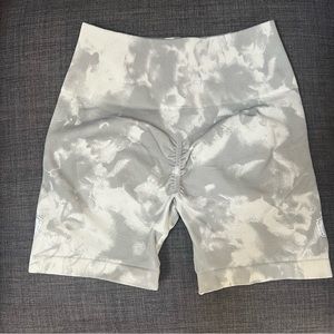 Darc Sport Wolves Forever Seamless Everson Shorts in Cacti
Cream Jumbo Marble S
